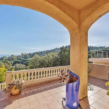 Piscine, Vue Cap Negre Villa